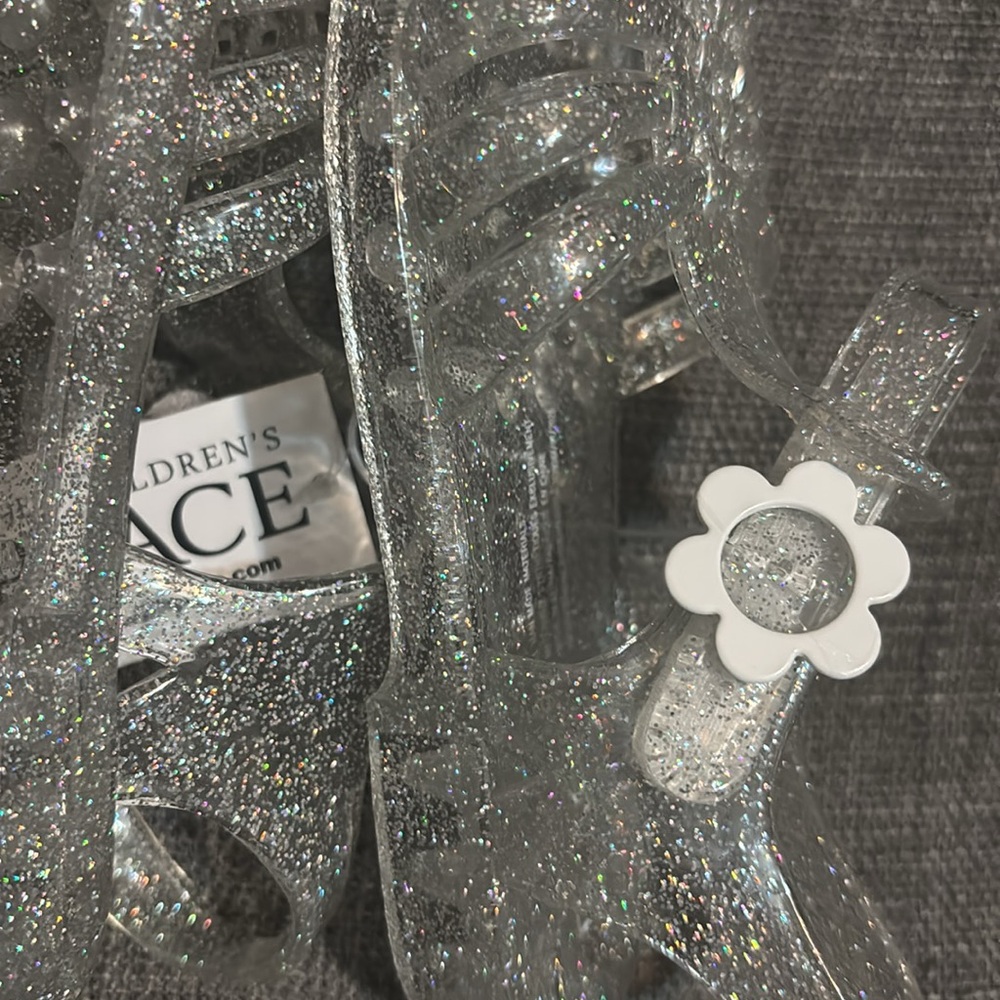 The Children’s Place Sparkly Silver Kids Jelly Shoes Toddler Size 9 NWT - Picture 3 of 4